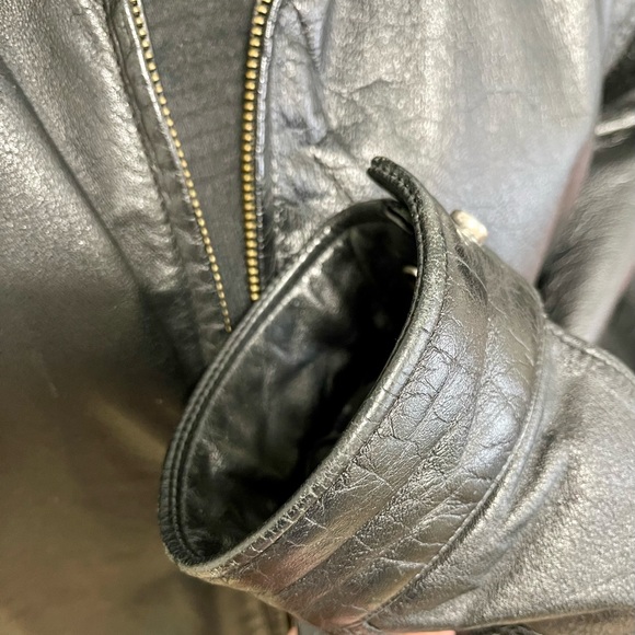 Hill & Archer Leather bomber style jacket, Approx 24” PTP, 26” Long Size 42 - Picture 6 of 11